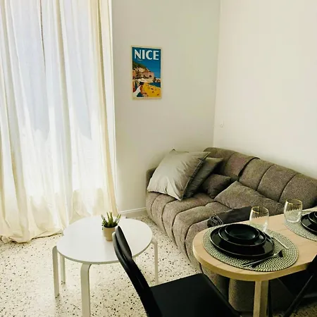 Cosy Au Centre Du Vieux Nice